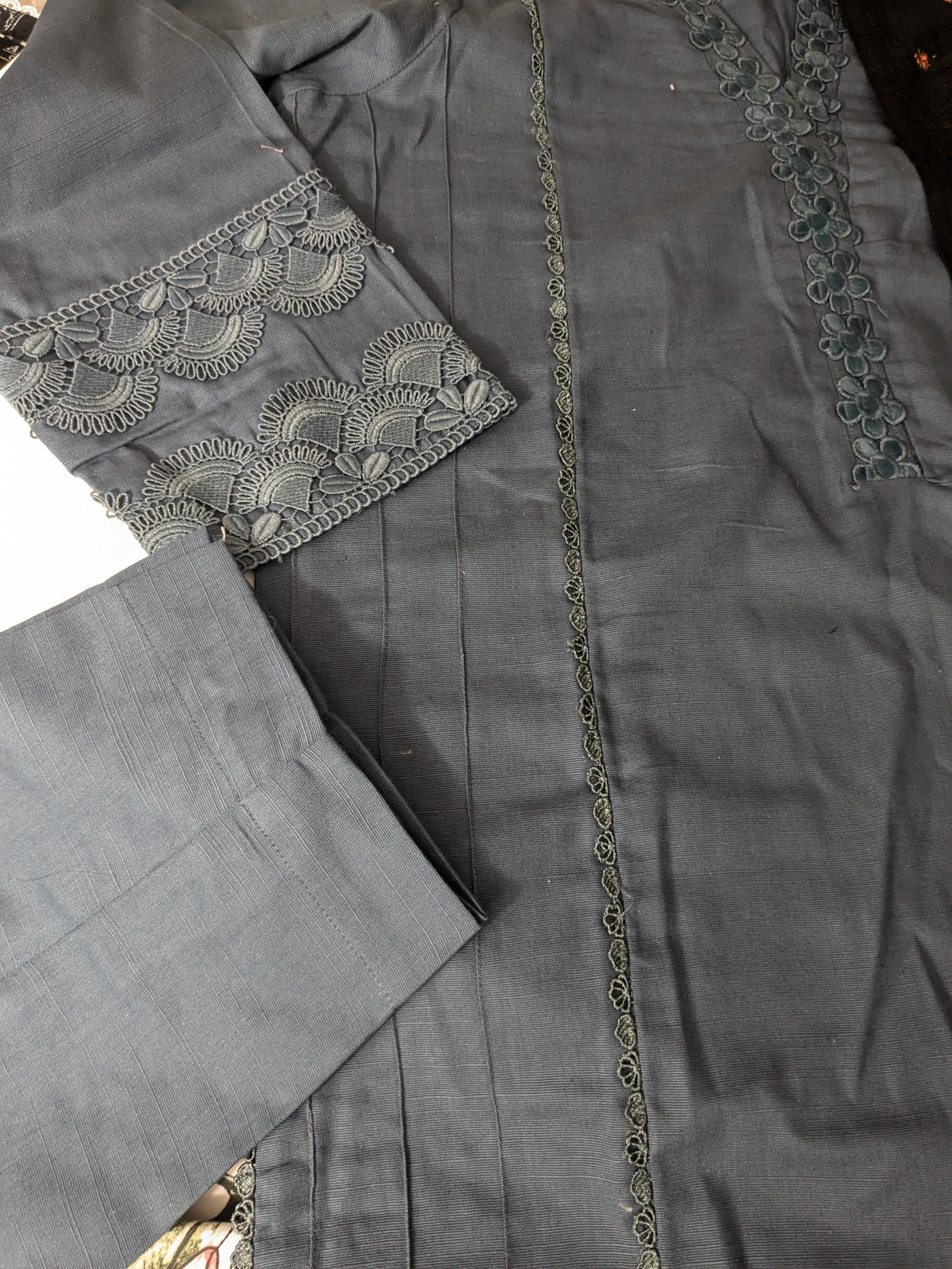 Grey 3 Piece Khaddar Outfit